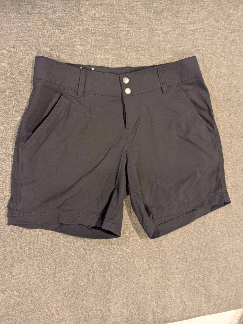 UEC Columbia shorts - size 8